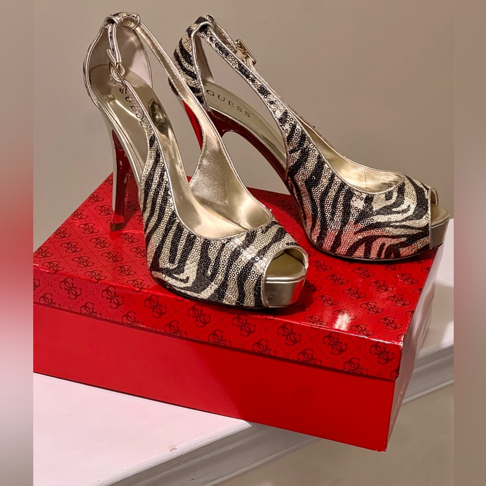 GUESS- Hondola Sequins Heels - Size 10
